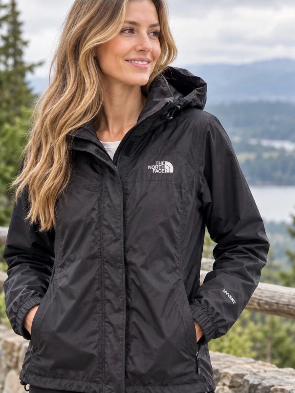 The North Face HyVent Windbreaker Jacket Women’s L Black Water Resistant Hooded
